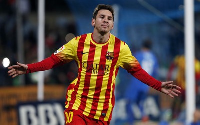 博乐体育精华-B席这脚世界波直接把对手打沉默了